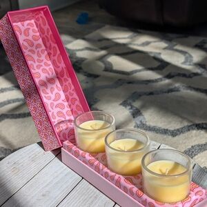 Vera Bradley Macaroon Rose Candle Set